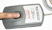 M2-SYS_Reader_with_finger